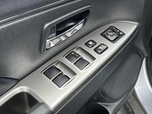 Used 2025 Mitsubishi Outlander Sport AWD image 24