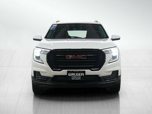 Used 2022 GMC Terrain SLE w/ Driver Convenience Package image 8