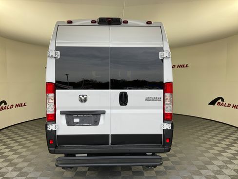 New 2026 RAM ProMaster 3500 w/ Quick Order Package 22G SLT image 6