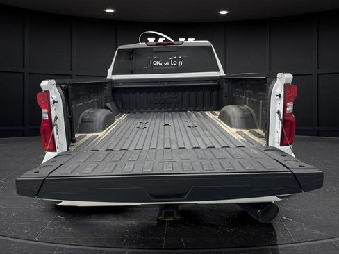 Used 2024 Chevrolet Silverado 2500 High Country w/ LPO, Dark Essentials Package image 14