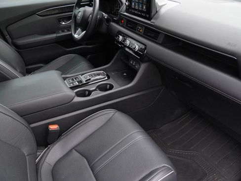 Used 2023 Honda Pilot Elite image 10