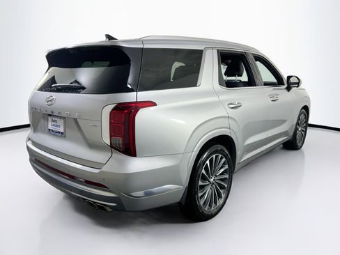 Used 2024 Hyundai Palisade Calligraphy image 5