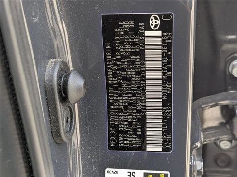 Used 2025 Toyota Corolla LE FWD image 15