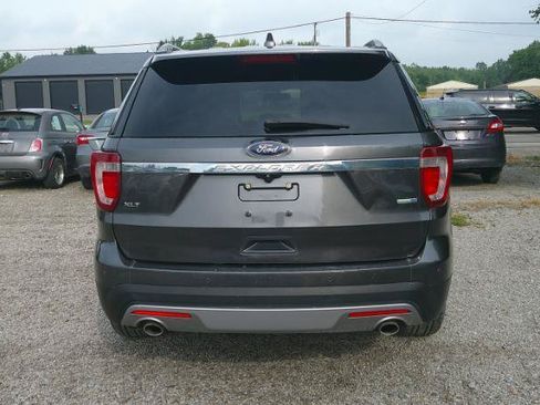 Used 2016 Ford Explorer XLT w/ Equipment Group 202A AWD/4WD image 4