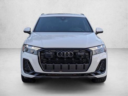 Used 2025 Audi Q7 3.0T Prestige AWD/4WD image 2