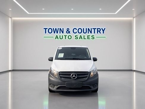 Used 2016 Mercedes-Benz Metris image 9