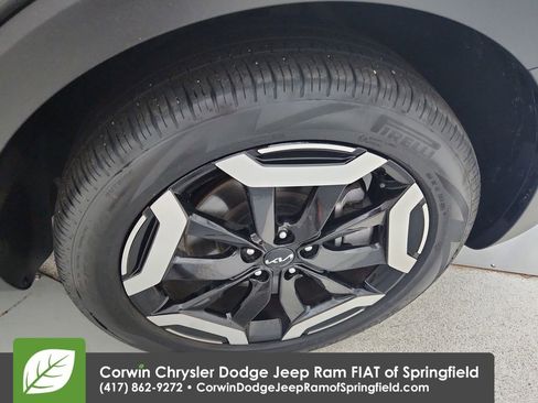Used 2025 Kia Telluride S AWD/4WD image 34