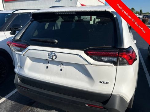 Used 2025 Toyota RAV4 XLE FWD image 6