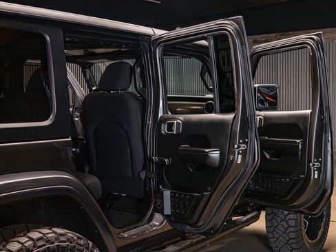 Used 2019 Jeep Wrangler Unlimited Sport AWD/4WD image 27