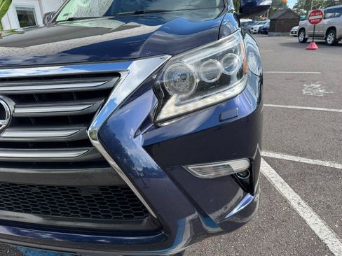 Used 2018 Lexus GX 460 Premium w/ Premium Package AWD/4WD image 6
