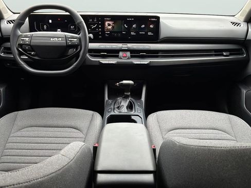 Certified 2025 Kia K4 EX FWD image 17