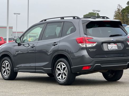 Used 2024 Subaru Forester Premium image 7