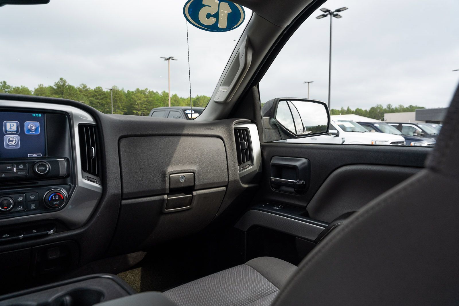 Used 2015 Chevrolet Silverado 1500 LT w/ LT Convenience Package AWD/4WD image 28