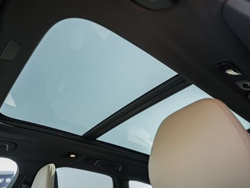 New 2027 Volvo XC60 B5 Plus AWD/4WD image 42