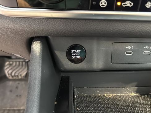 Used 2024 Nissan Rogue SV w/ SV Premium Package FWD image 27