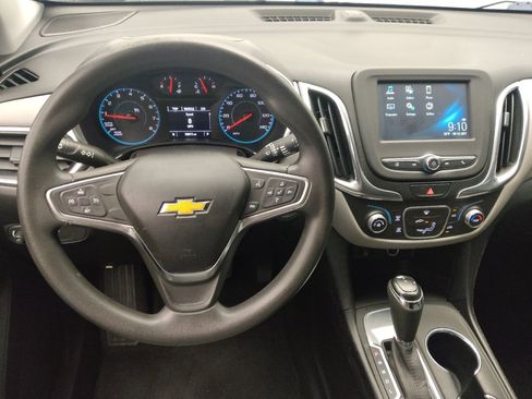 Used 2018 Chevrolet Equinox LS FWD image 22