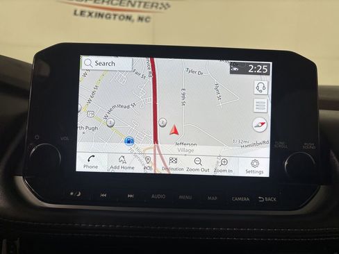 Used 2023 Nissan Rogue SL w/ SL Premium Package image 23