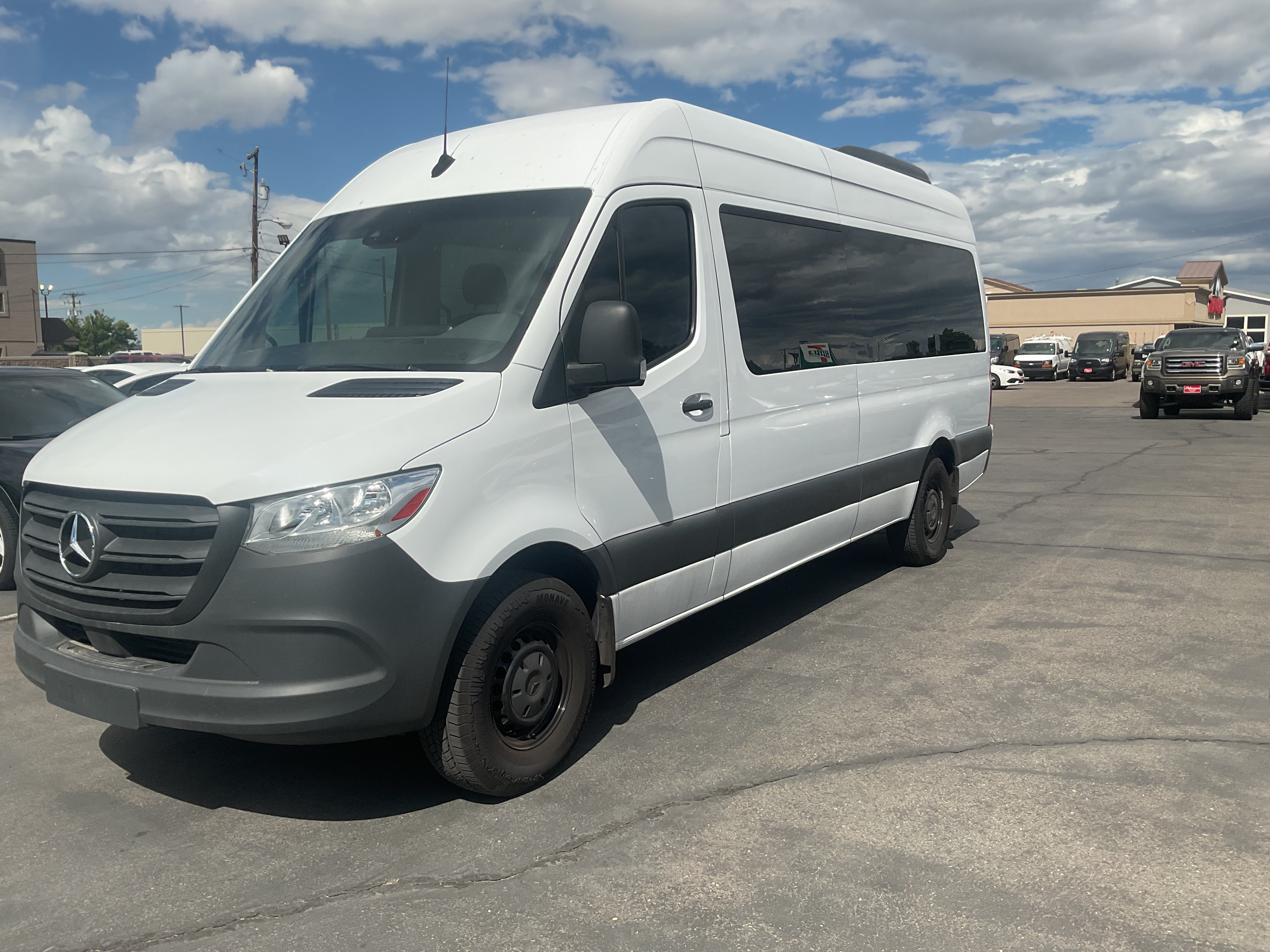Used 2020 Mercedes-Benz Sprinter 2500 image 2