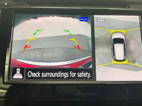 Used 2018 Nissan Rogue SL FWD image 36