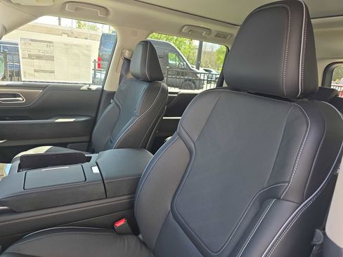 New 2026 INFINITI QX80 Luxe w/ Cargo Package RWD image 18