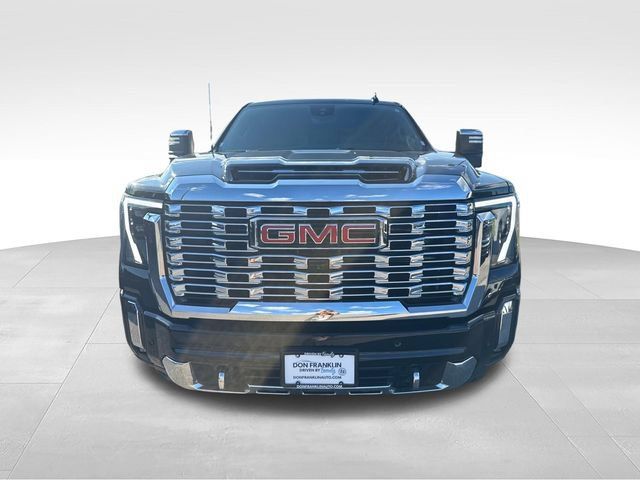 Used 2024 GMC Sierra 2500 Denali w/ Denali Reserve Package AWD/4WD image 8