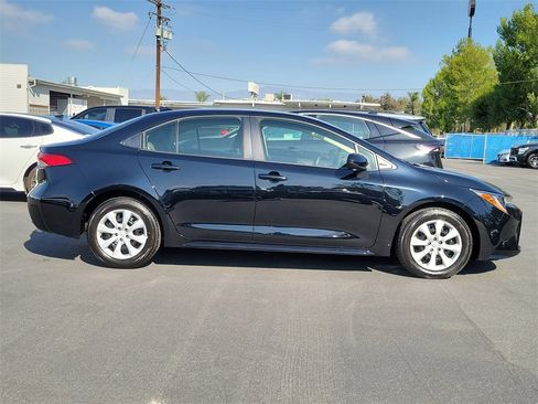 Used 2026 Toyota Corolla LE image 30