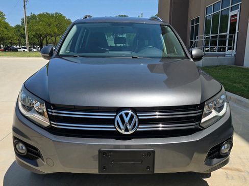 Used 2014 Volkswagen Tiguan SEL FWD image 2