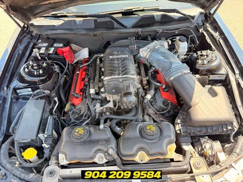 Used 2013 Ford Mustang GT Premium RWD image 35