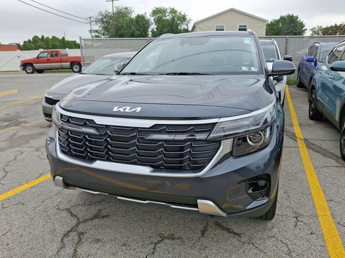 Used 2024 Kia Seltos S AWD/4WD image 5