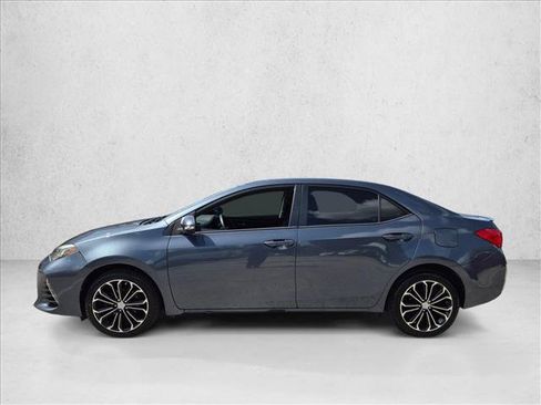 Used 2017 Toyota Corolla SE FWD image 8