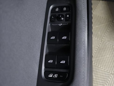 Used 2024 Polestar Polestar 2 AWD/4WD image 33