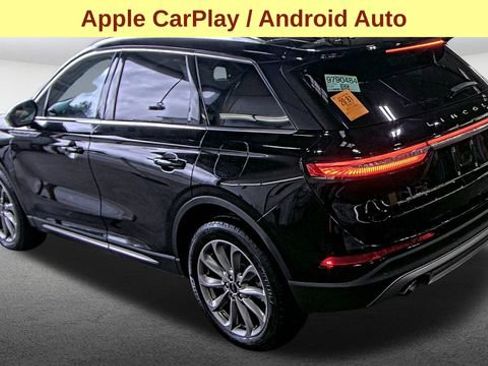 Used 2022 Lincoln Corsair AWD w/ Premium Package image 8