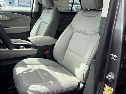 New 2026 Ford Explorer Active AWD/4WD image 17