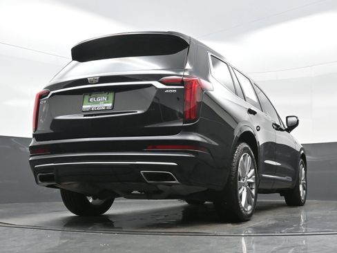 Used 2023 Cadillac XT6 Premium Luxury FWD image 30