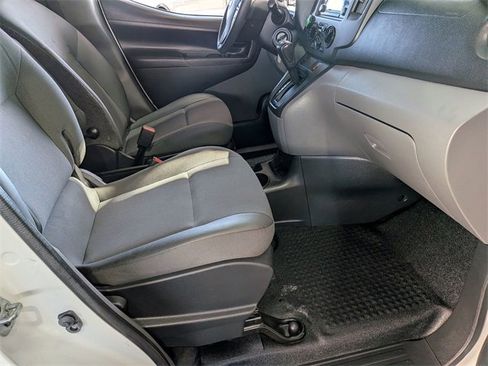 Used 2019 Nissan NV200 SV image 32