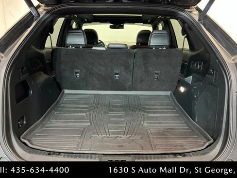 Used 2019 Ford Edge ST image 22