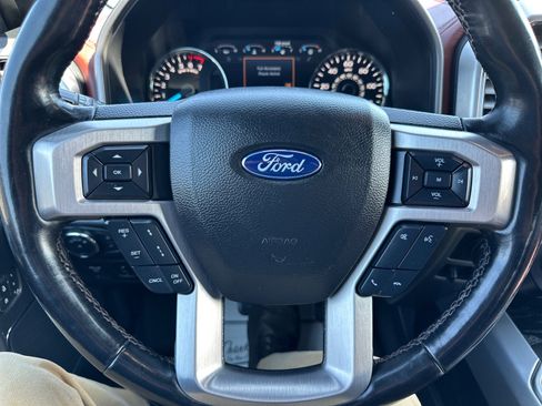 Used 2020 Ford F150 Platinum w/ Technology Package image 28