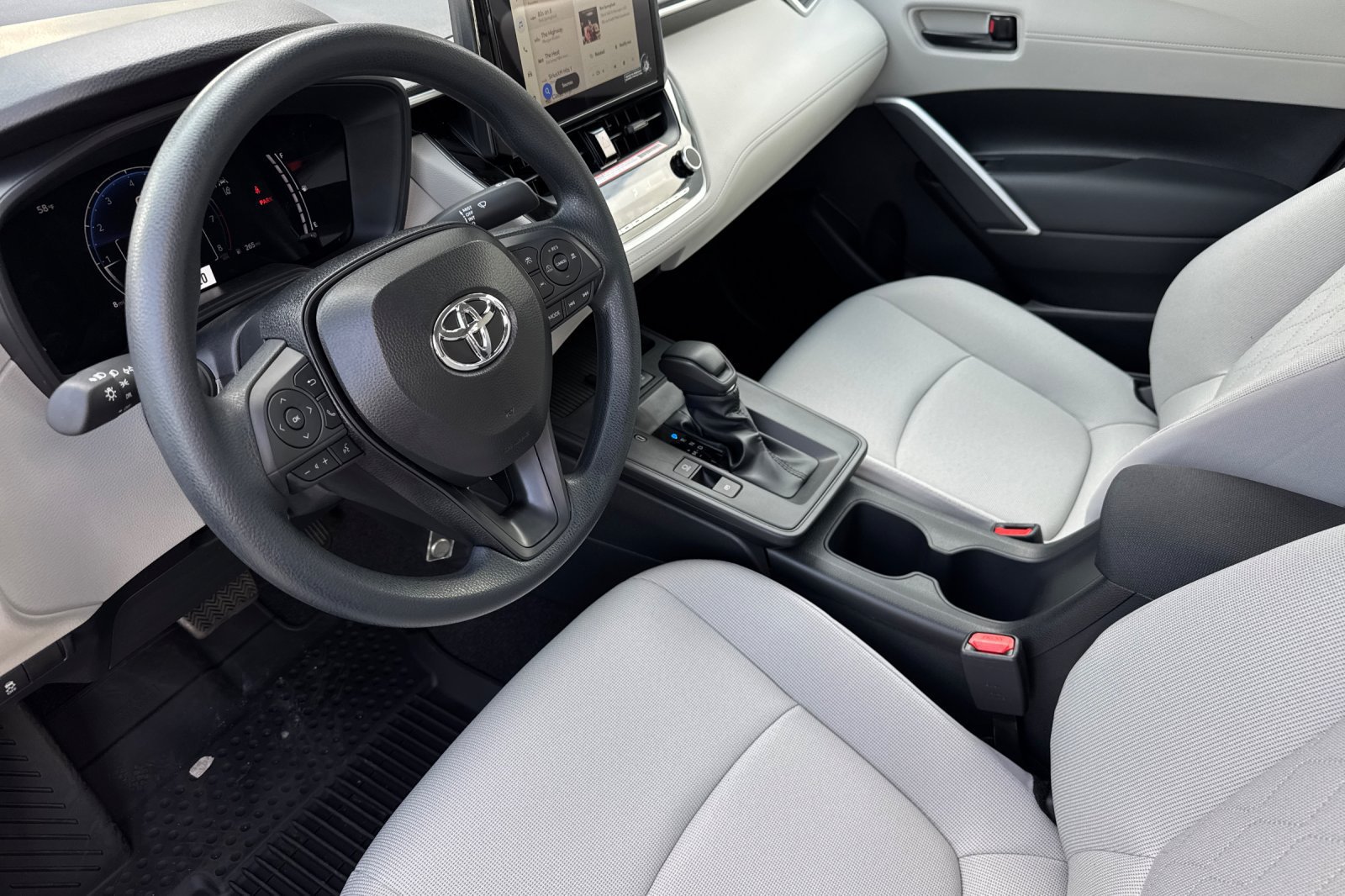 New 2026 Toyota Corolla Cross L FWD image 9