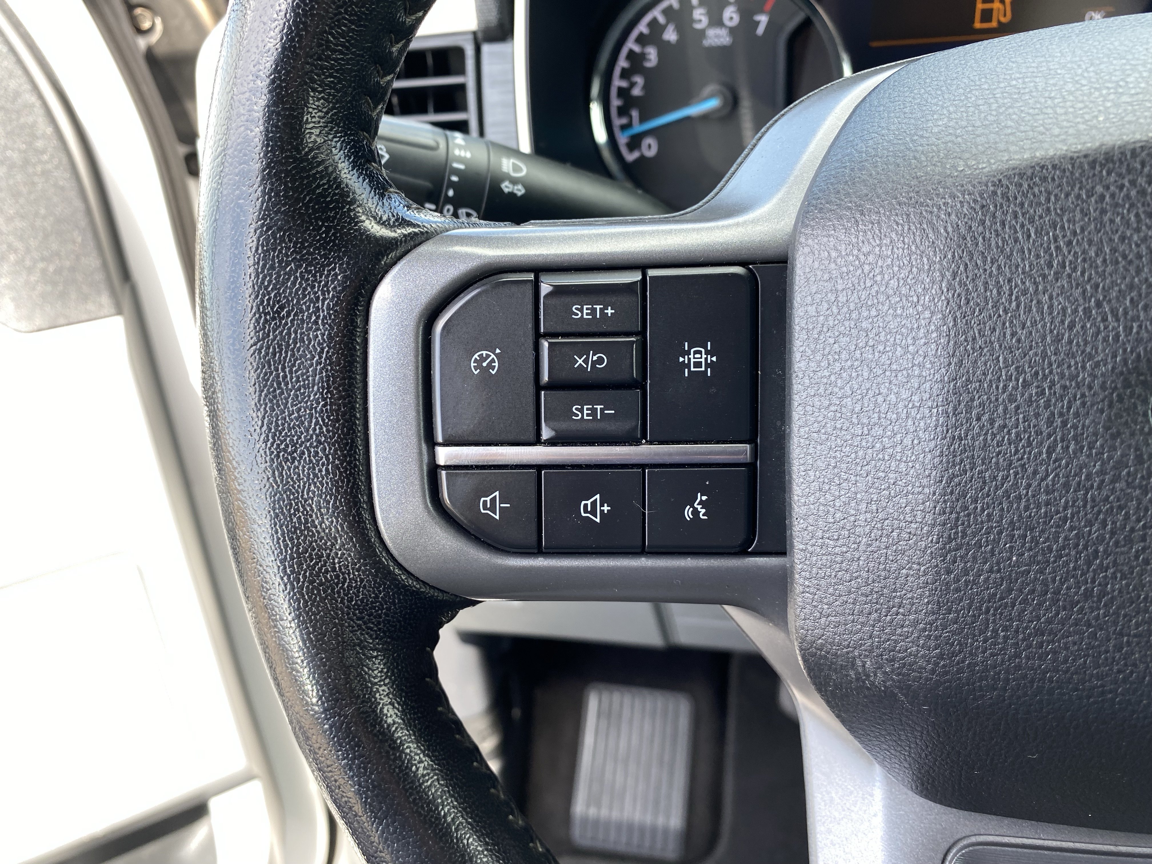 Used 2021 Ford F150 XLT w/ Equipment Group 302A High RWD image 28