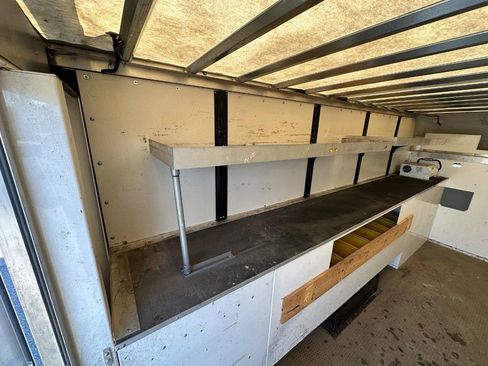 Used 2019 Ford E-450 and Econoline 450 Super Duty w/ Power Windows & Locks Group image 27