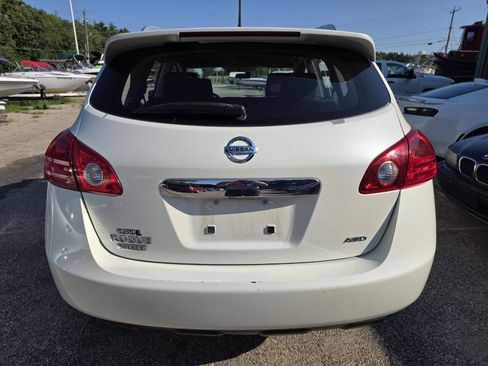 Used 2014 Nissan Rogue S w/ Convenience Package AWD/4WD image 10