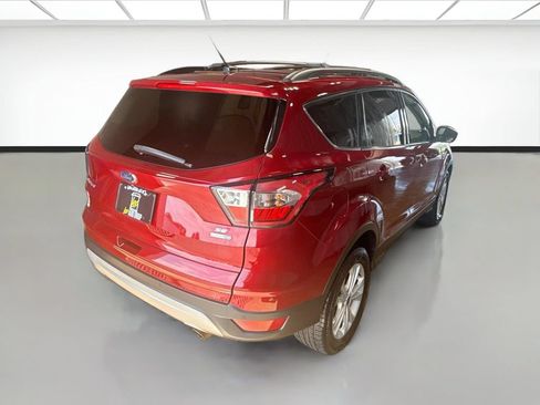 Used 2017 Ford Escape SE w/ Equipment Group 201A AWD/4WD image 5