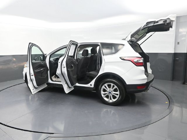 Used 2017 Ford Escape SE AWD/4WD image 30