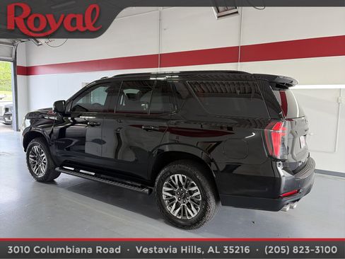 Used 2025 Chevrolet Tahoe Z71 w/ Z71 Off-Road Package image 2