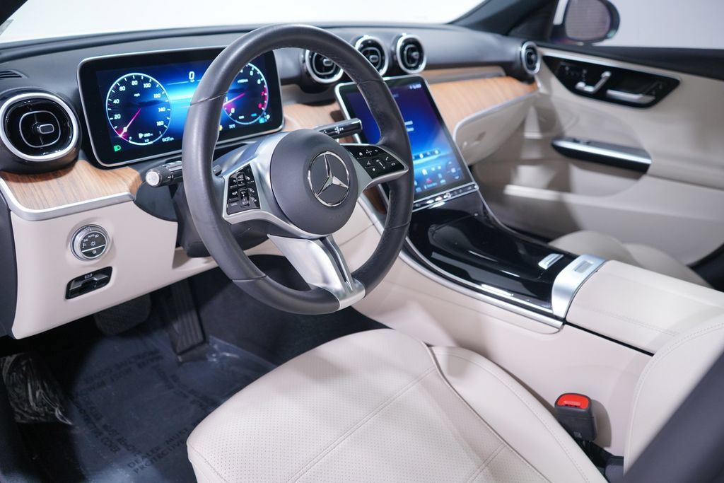 Used 2024 Mercedes-Benz C 300 Sedan image 6