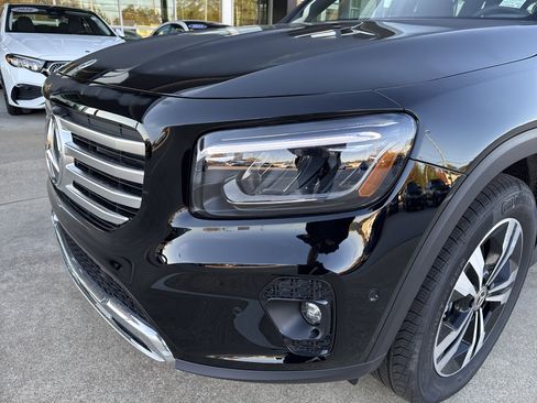 New 2026 Mercedes-Benz GLB 250 image 4