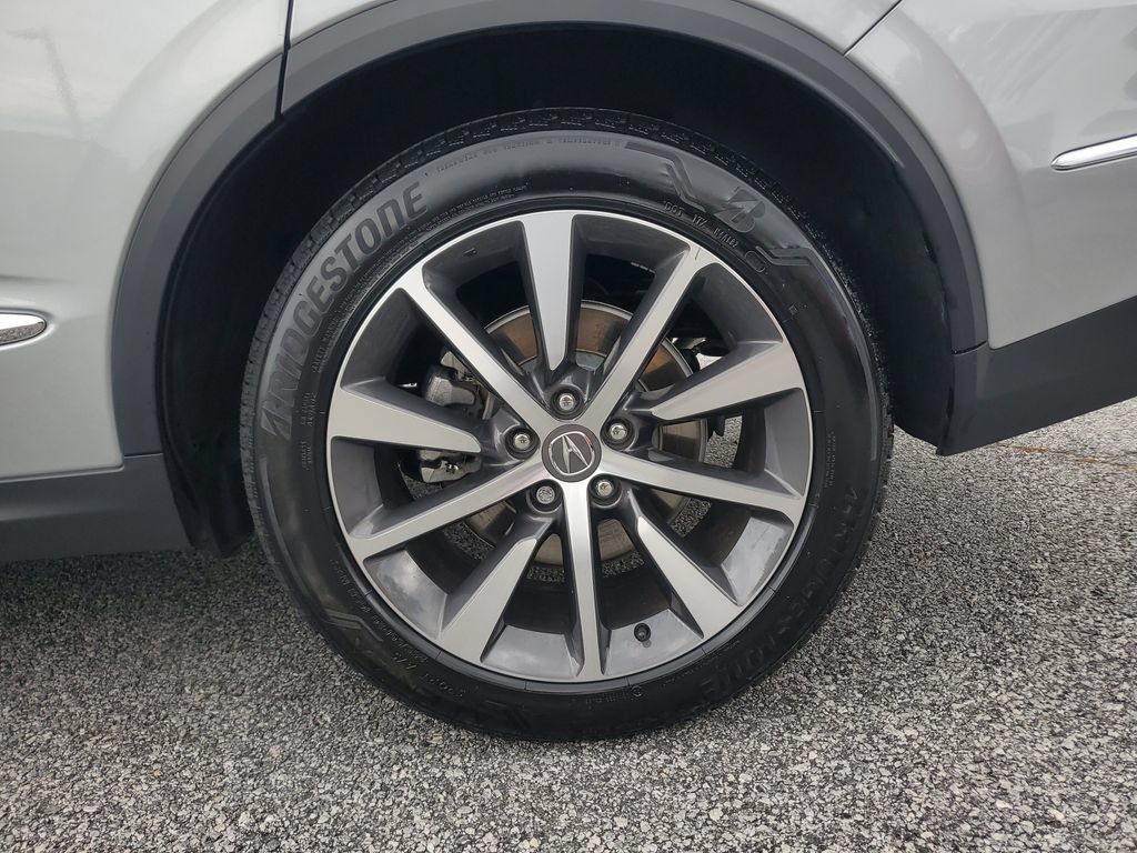 Certified 2026 Acura MDX w/ Technology Package FWD image 11