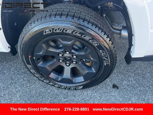 New 2026 RAM 1500 4x4 Crew Cab image 5