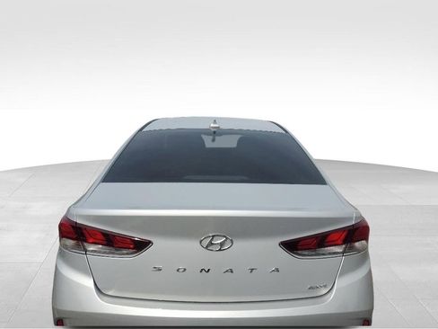 Used 2019 Hyundai Sonata Sport w/ Tech Package 03 FWD image 4