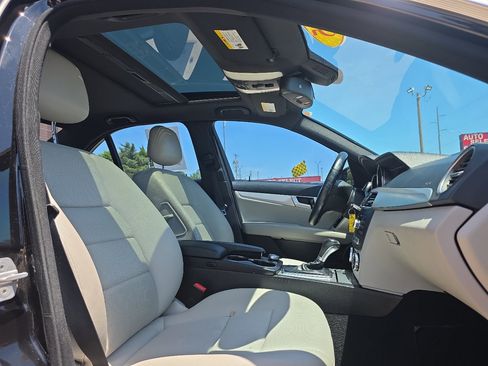 Used 2012 Mercedes-Benz C 250 4dr Sdn C 250 Sport RWD image 21